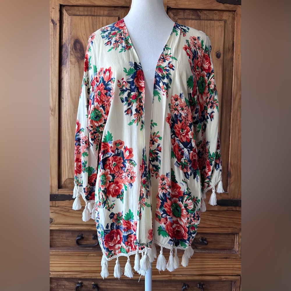 Floral Kimono Tassel Fringe Bohemian Romantic Feminine Red Pink Blue Flowers - S